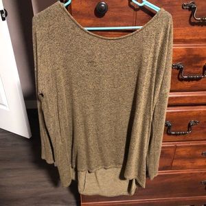 Women’s Long Sleeve Top